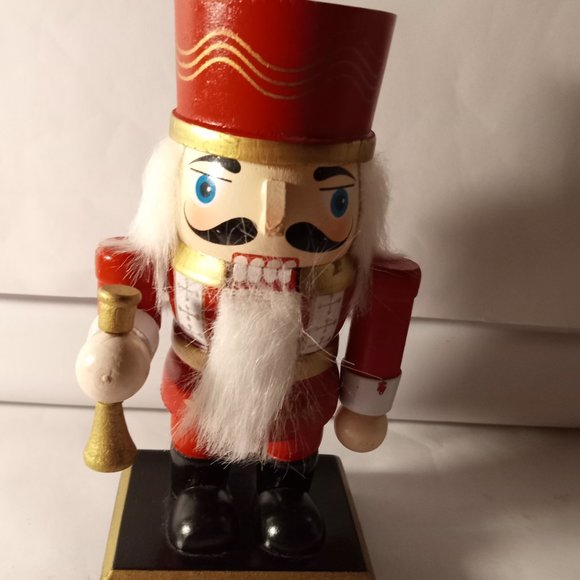RED & BLACK Nutcracker 6-1/2" Christmas WOODEN Nutcracker DECOR - Picture 2 of 9